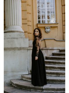 Čierne čipkované maxi šaty s otvoreným chrbtom