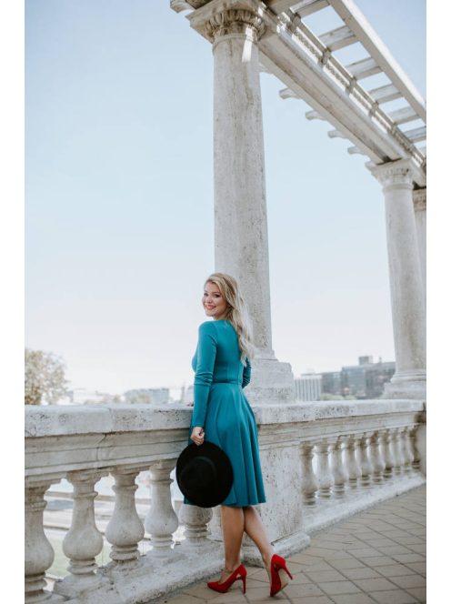 Petrolejovo modré šaty