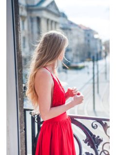 Krátka červená sukňa