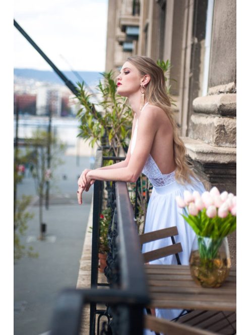 Biele čipkované body