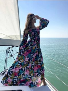 Maxi šaty nariasené pod poprsím