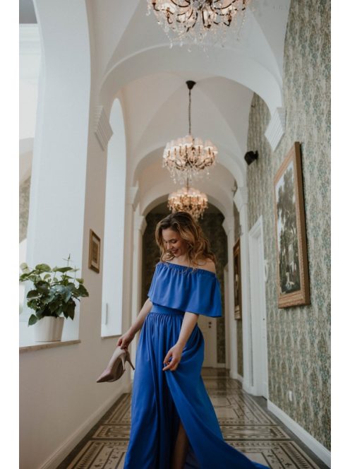 Mušelínové maxi šaty s odhaleným ramenom  a volánovým topom