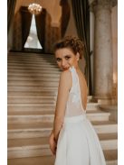 Šaty s bielym čipkovaným vrchom a saténovým spodkom