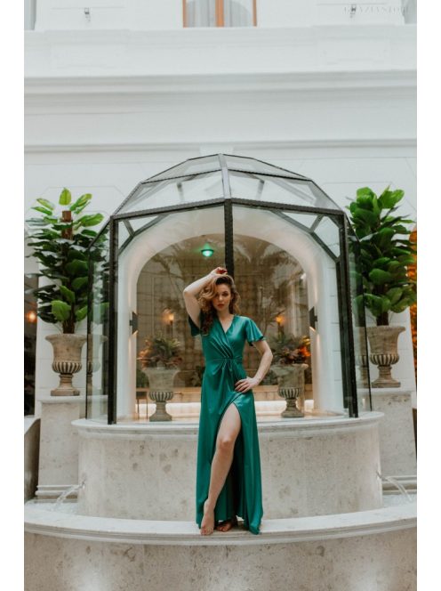 Zelené maxi šaty s preloženým dekoltom