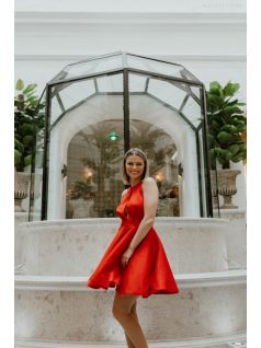 Červená tylová sukňa