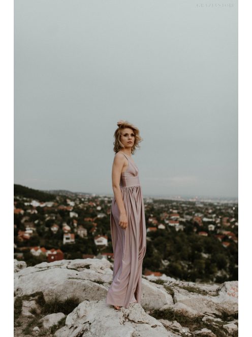 Halvány lila színű v kivágású ruha