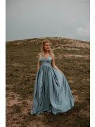 Sivomodré šaty s V výstrihom