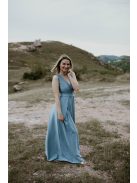 Sivomodré maxi šaty s preloženým dekoltom. 