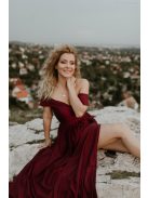 Bordové šaty s výstrihom v tvare srdca