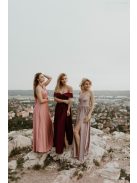 Bordové šaty s výstrihom v tvare srdca