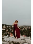 Bordové šaty s výstrihom v tvare srdca