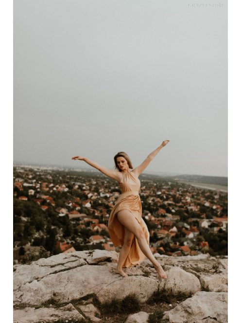 Nude maxi šaty