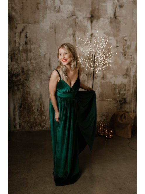 Zelené velúrové šaty s výstrihom do V