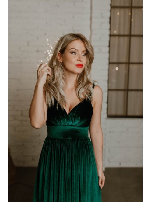 Zelené velúrové šaty s výstrihom do V