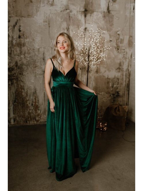 Zelené velúrové šaty s výstrihom do V