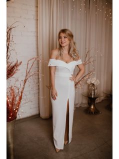 Šaty vo farbe ecru so srdiečkovým výstrihom