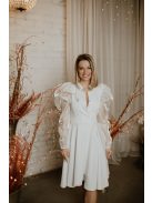 Krátke šaty vo farbe ecru s organzovými rukávmi