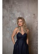 Tmavomodré maxi šaty s koženým efektom a tenkými krížovými ramienkami na chrbte