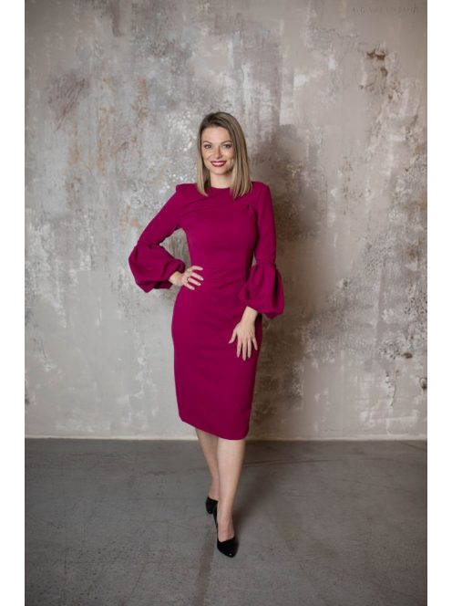 Magenta priliehavé šaty
