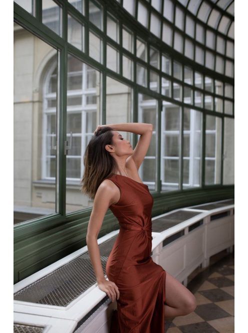 Úzky štýl s uzlíkovým detailom - hrdzavohnedá