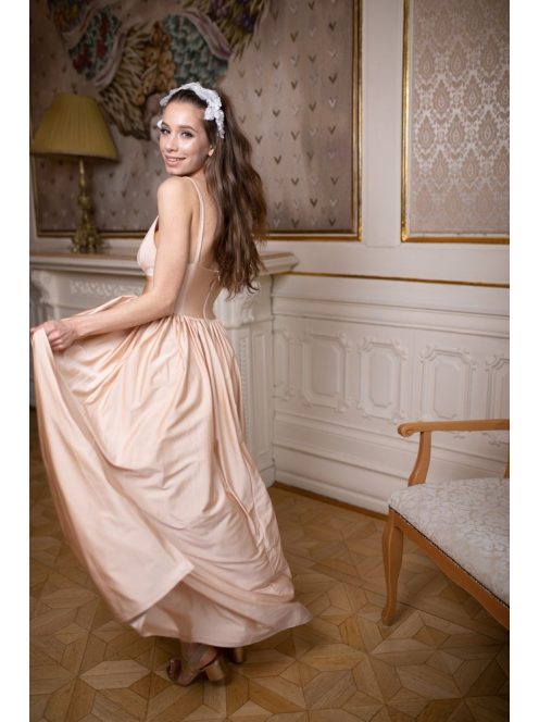 Maxi šaty s výstrihom do V - šampanské