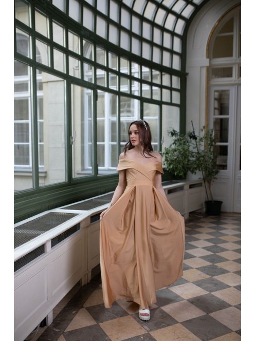 Maxi šaty so srdiečkovým výstrihom- zlaté