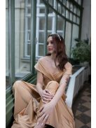 Maxi šaty so srdiečkovým výstrihom- zlaté