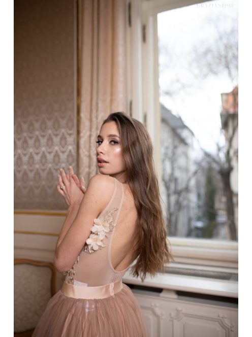 Čipkované body - šampanské