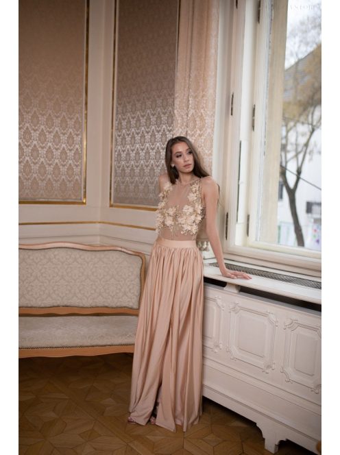 Maxi šaty - šampanské