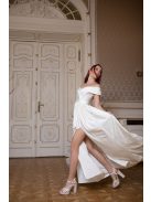 Maxi šaty s výstrihom v tvare srdca - biela