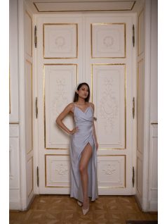 Na boku nariasené, bodycon  maxi šaty - strieborné