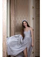 Bezchrbtové maxi šaty - strieborné