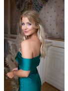 Obtiahnuté maxi šaty so srdiečkovým výstrihom - zelená 