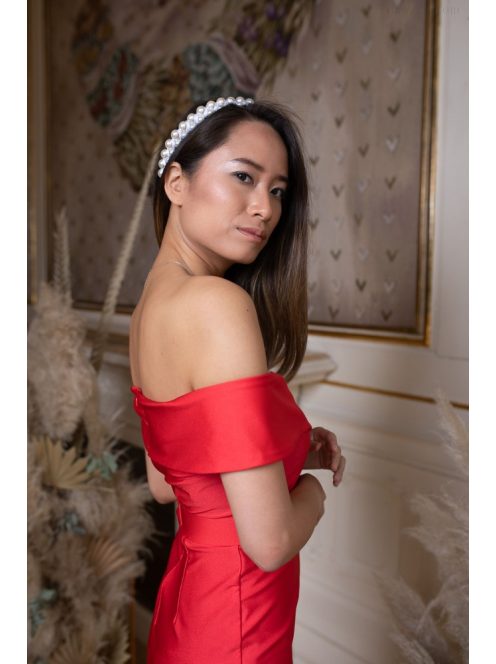 Mini šaty s výstrihom v tvare srdca - červená