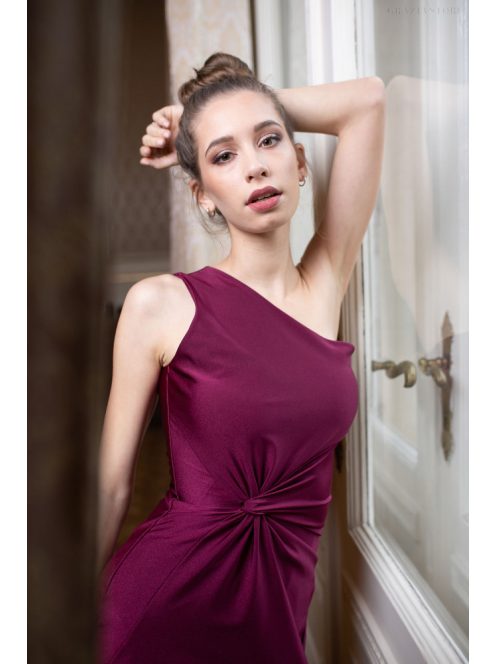  Šaty s uzlíkovým detailom, priliehavé – bordová