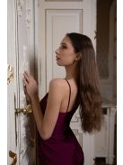 Šaty so stiahnutým pásom - bordová 