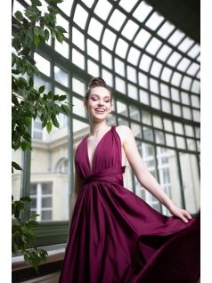 Maxi šaty s viacerými spôsobmi viazania - bordová