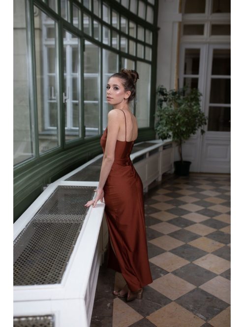 Šaty s nazbieraným pásom- hrdzavohnedá