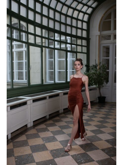 Šaty so stiahnutým pásom - hrdzavohnedá