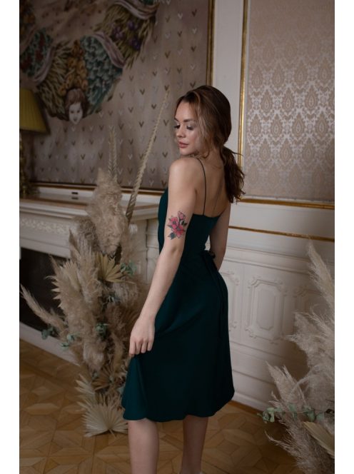 Mini šaty s preloženým dekoltom- tmavozelené