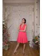 Mini šaty bez chrbtovej časti, so skladanou sukňou - koralová