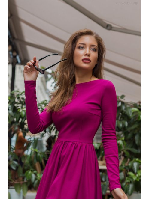 Šaty s lodičkovým výstrihom - magenta
