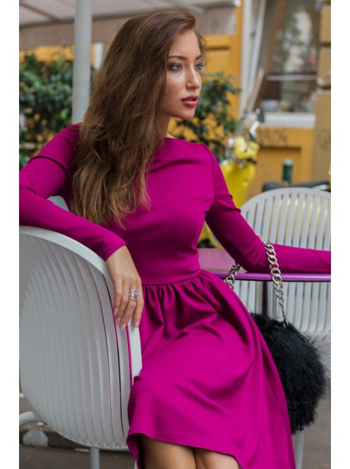 Šaty s lodičkovým výstrihom - magenta