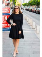 Šaty s lodičkovým výstrihom - čierne