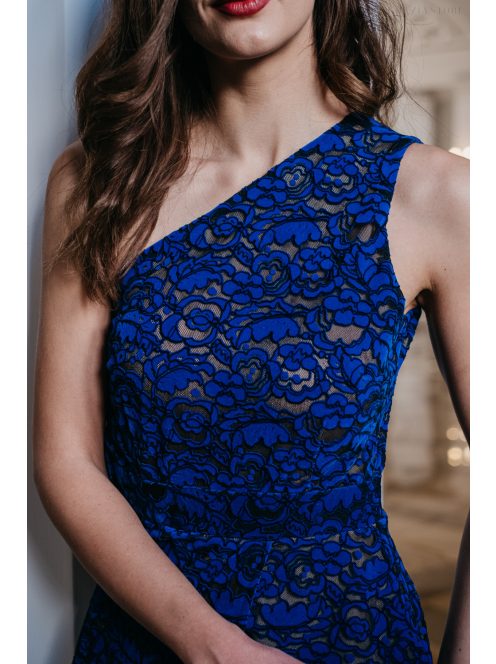 Eve – tmavomodré jednostranné čipkované maxi šaty