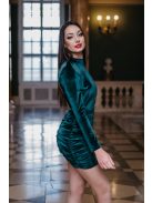 Kyla – zelené velúrové mini šaty s otvoreným chrbtom