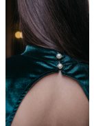 Kyla – zelené velúrové mini šaty s otvoreným chrbtom