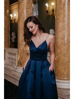 Classy – tmavomodré maxi šaty s V-výstrihom