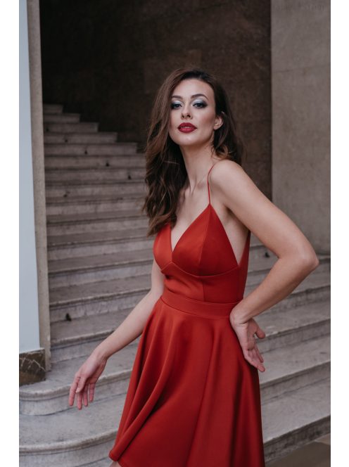 Classy Mini - červené mini šaty s výstrihom do V