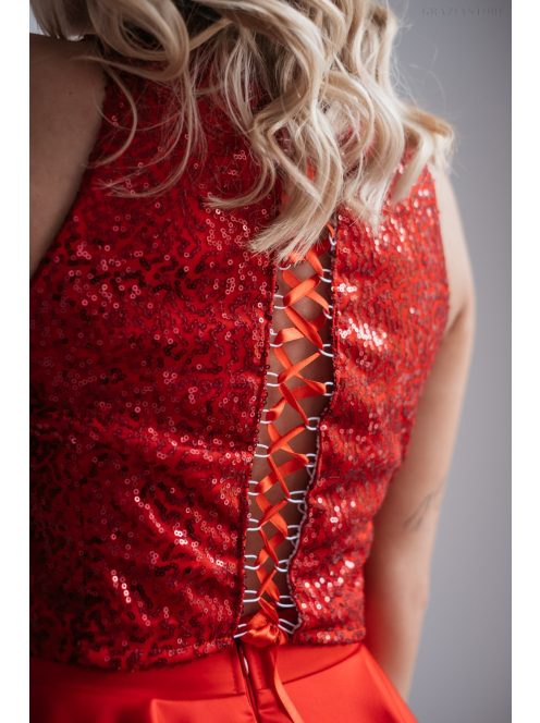 Melinda top - trblietavý, bezrukávový  crop top v červenej farbe.